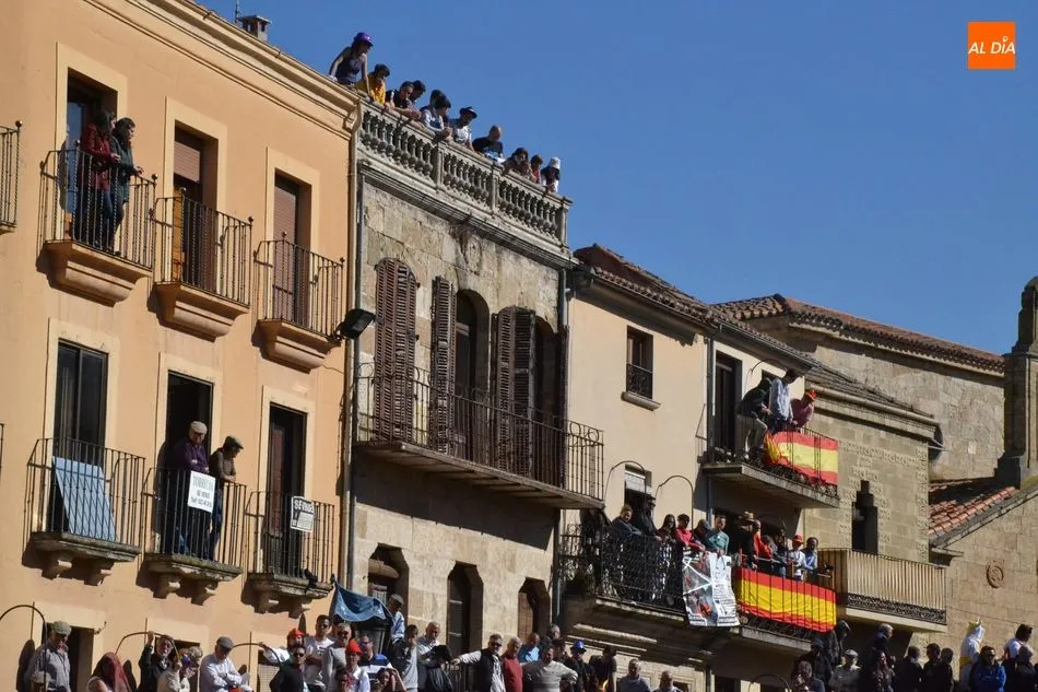 Foto 11 - Un buen encierro de los S&aacute;nchez Herrero da paso a una capea que tuvo de todo, incluido un gran...
