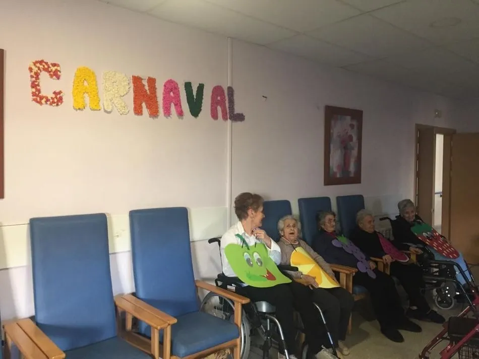 Foto 10 - La residencia municipal de mayores de Lumbrales se viste de Carnaval  