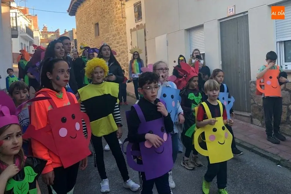 Foto 8 - Villarino se viste de &lsquo;jard&iacute;n&rsquo; para celebrar el Carnaval &nbsp;&nbsp;&nbsp;&nbsp;  