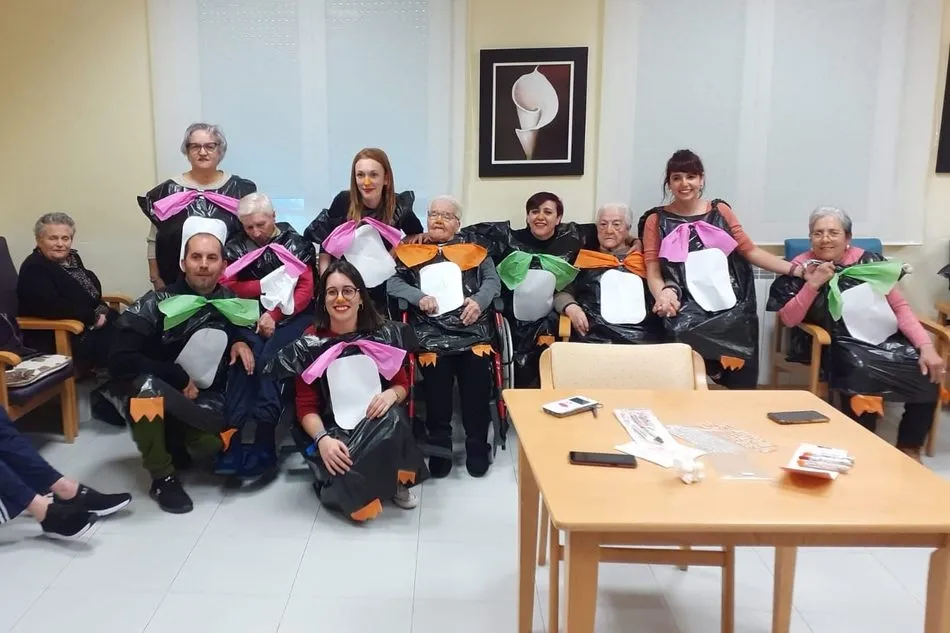 Foto 7 - La residencia de mayores de Barruecopardo celebra un animado y dulce Carnaval  