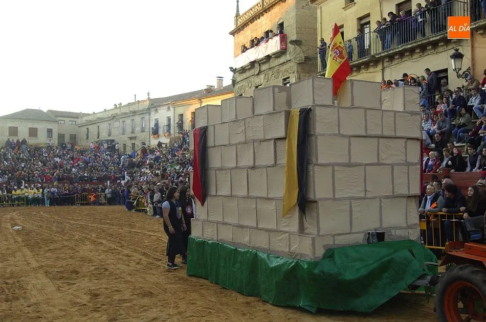 Foto 2 - El Concurso de Carrozas recupera brillo logrando aumentar su n&uacute;mero de participantes  
