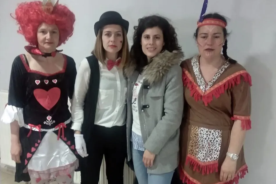 Foto 6 - Las mujeres de El Cubo de Don Sancho se entregan al Carnaval  
