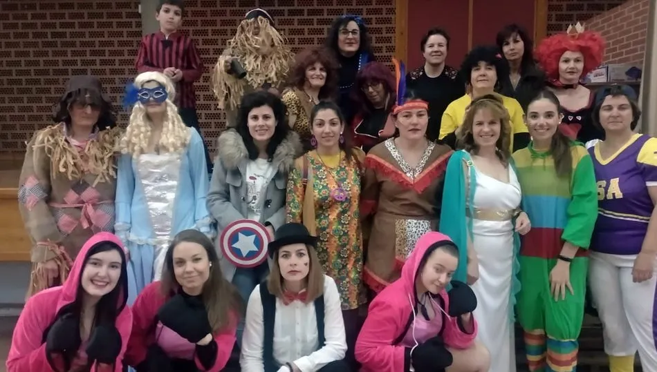 Algunas de las participantes en esta fiesta del Lunes de Carnaval