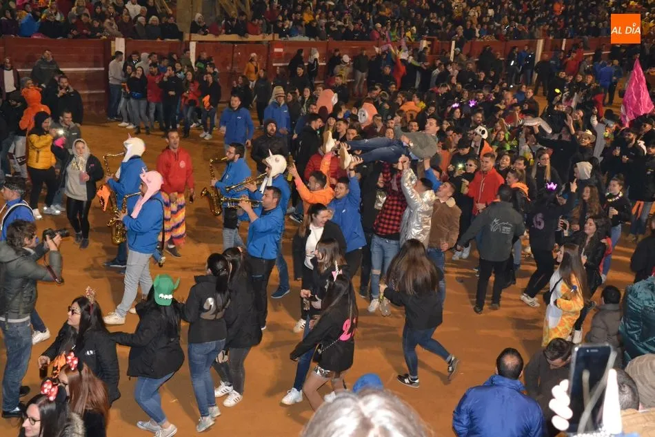 Noche de altos vuelos antes y durante la segunda capea nocturna  