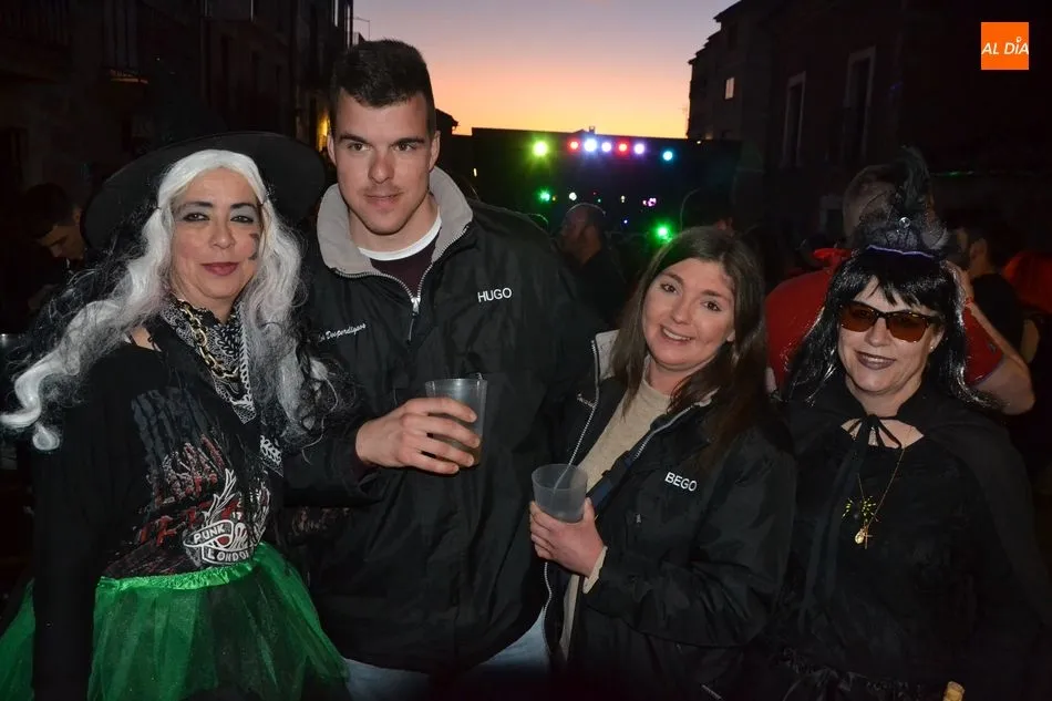 Foto 6 - La Colada vive una m&aacute;gica tarde de lunes con la m&uacute;sica callejera promovida por el Pub N&ordm;18  