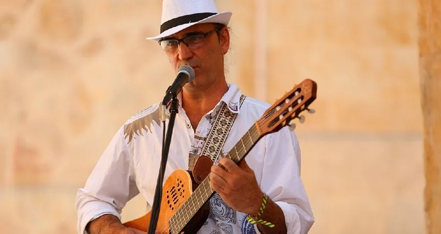 Nelson Caron, músico y compositor afincado en Bahía (Brasil)