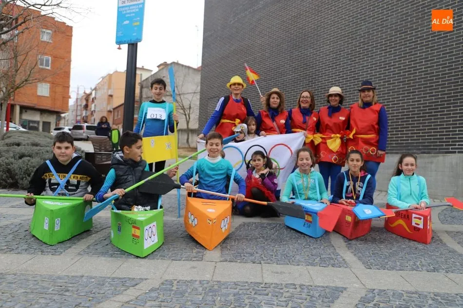A estos pequeños piragüistas no les hizo falta agua para pasárselo en grande| Fotos: Lydia González