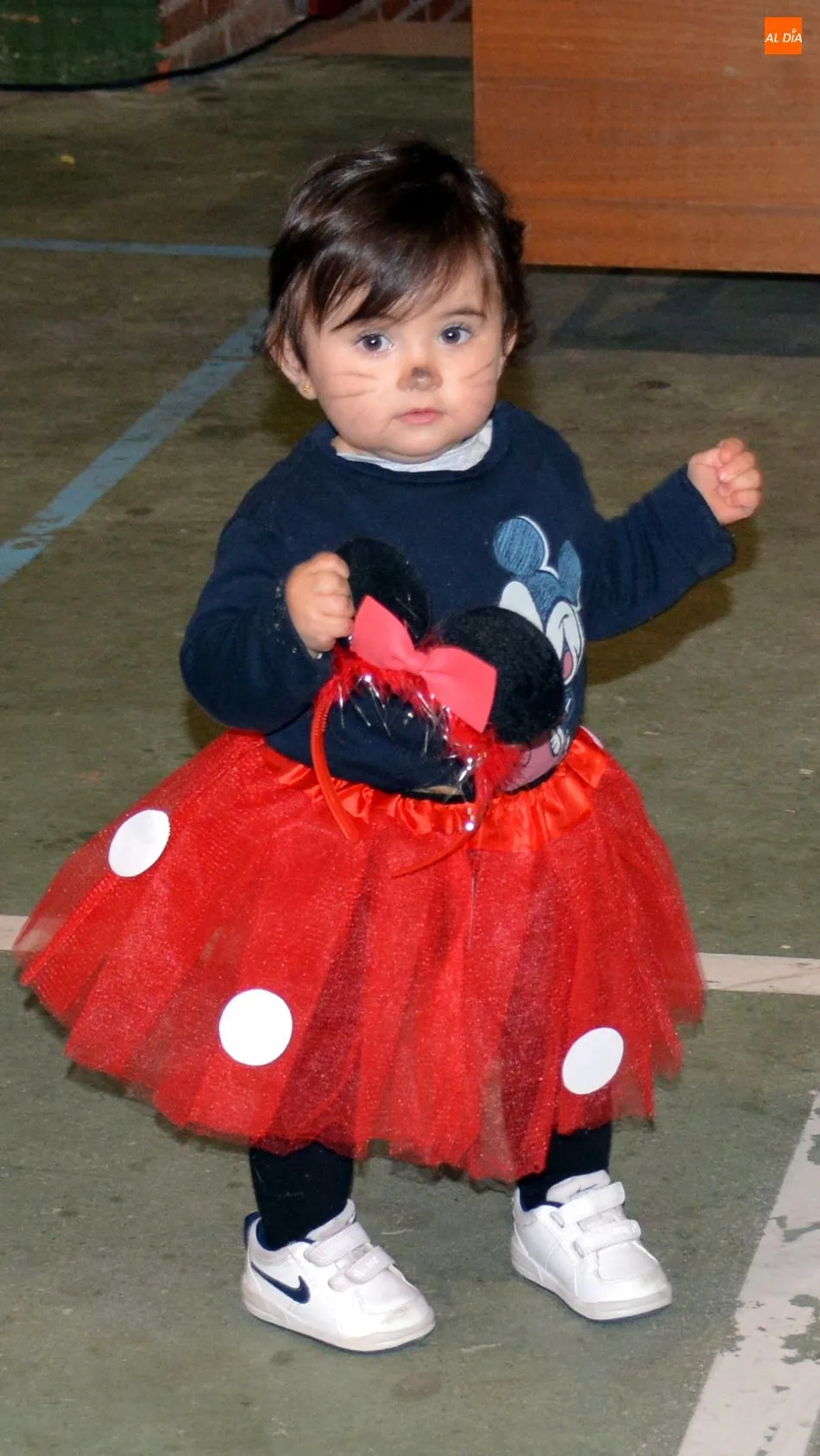 Foto 5 - Los ni&ntilde;os se divierten en la fiesta del Martes de Carnaval en Lumbrales