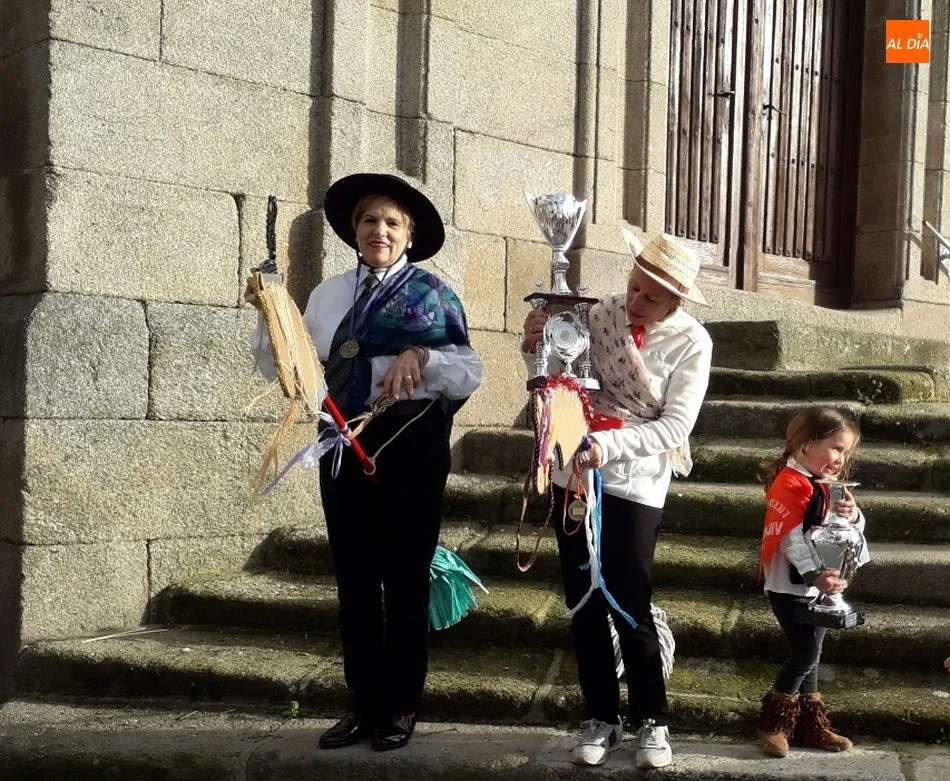 Foto 5 - Las mujeres de Mieza recuperan sus tiempos de quintas para correr las cintas por el Carnaval  
