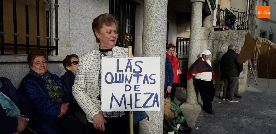Foto 4 - Las mujeres de Mieza recuperan sus tiempos de quintas para correr las cintas por el Carnaval  
