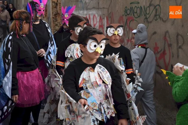 Foto 5 - Alba de Tormes festeja los carnavales con un multitudinario desfile y un imaginativo concurso de...