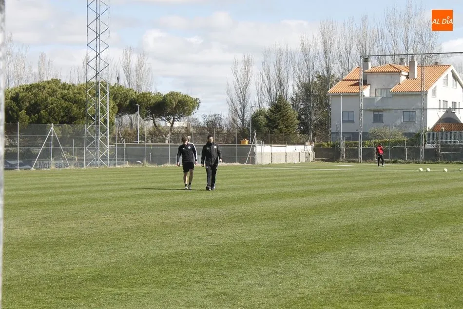 Foto 2 - El Salamanca UDS se pone serio para buscar los tres puntos en el derbi con el Guijuelo