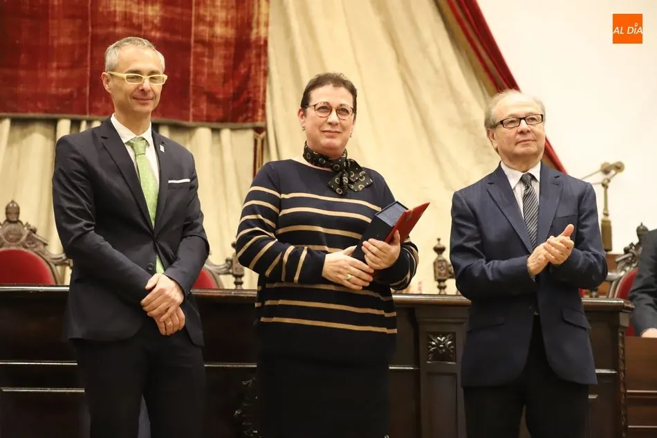 Foto 11 - La USAL homenajea al Personal de Administraci&oacute;n y Servicios que alcanza su jubilaci&oacute;n