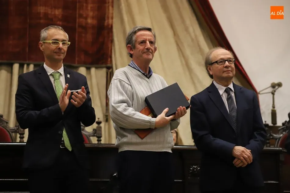 Foto 9 - La USAL homenajea al Personal de Administraci&oacute;n y Servicios que alcanza su jubilaci&oacute;n