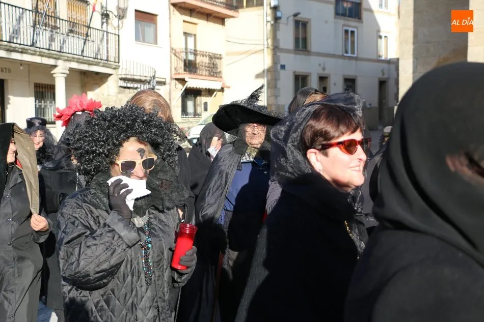 Foto 9 - Las mujeres de Mieza despiden el Carnaval con un &lsquo;sentido&rsquo; entierro de la sardina  