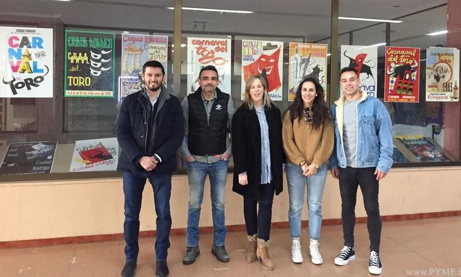 El Carnaval viaja a su pasado en una interesante exposición en el Centro Comercial  