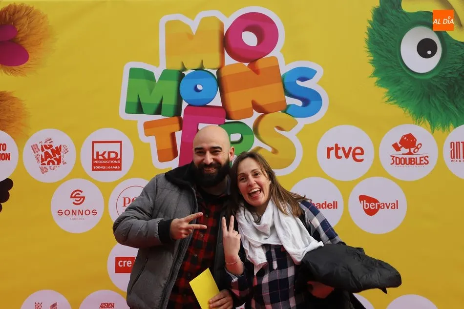 Foto 11 - Concurrido estreno de 'Momonsters' en el Liceo