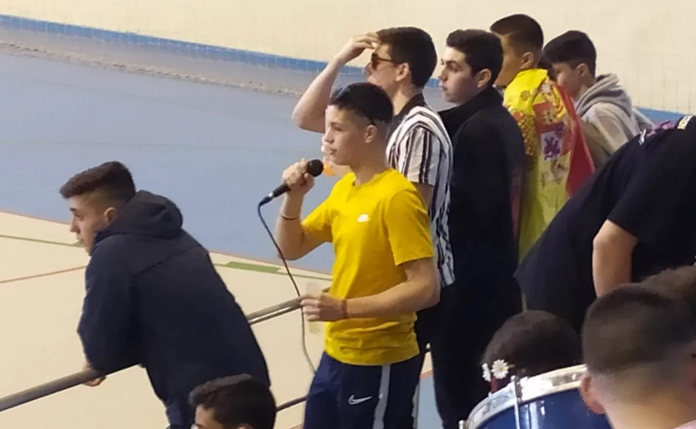 El III Juvenil salió victorioso de su duelo carnavalero con una tremenda fiesta en las gradas  