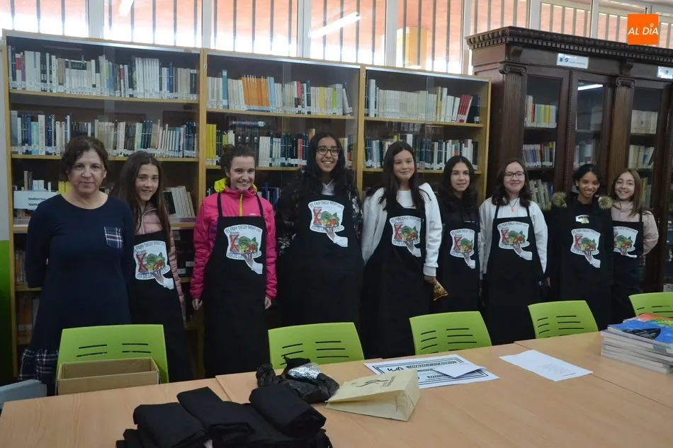 Foto 5 - El IES Fray Diego entrega los premios de los cert&aacute;menes de su D&iacute;a de la Convivencia  