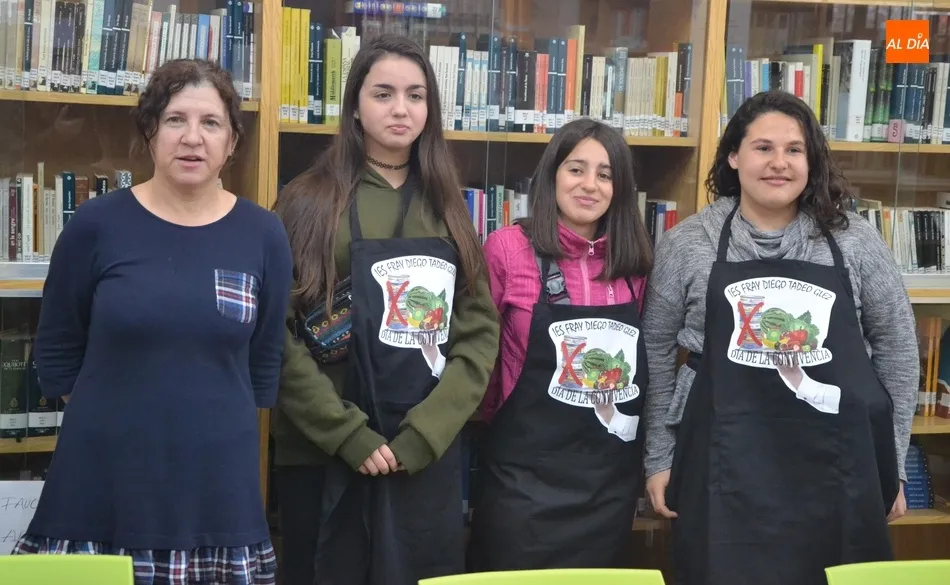 Foto 4 - El IES Fray Diego entrega los premios de los cert&aacute;menes de su D&iacute;a de la Convivencia  