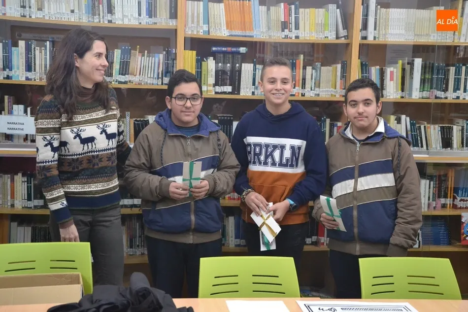 Foto 8 - El IES Fray Diego entrega los premios de los cert&aacute;menes de su D&iacute;a de la Convivencia  