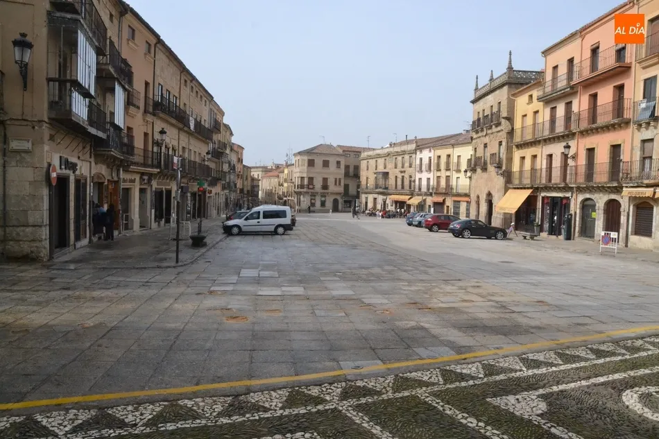 Foto 6 - La Plaza Mayor termina de decir adi&oacute;s a su look carnavalero  