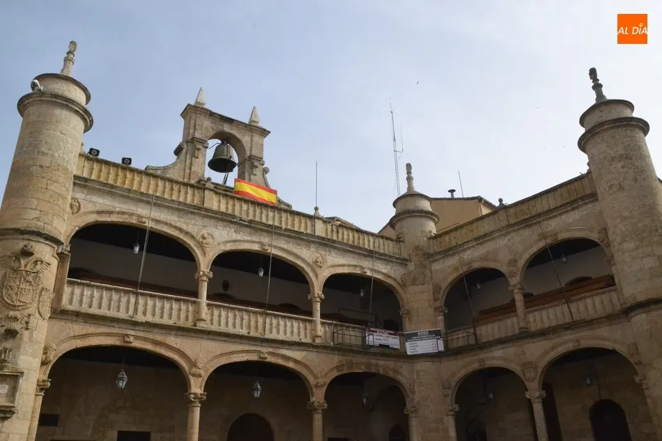 Foto 3 - La Plaza Mayor termina de decir adi&oacute;s a su look carnavalero  