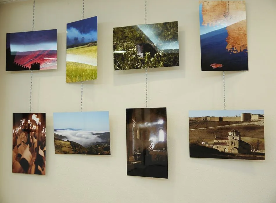 La muestra se compone de 42 fotografías