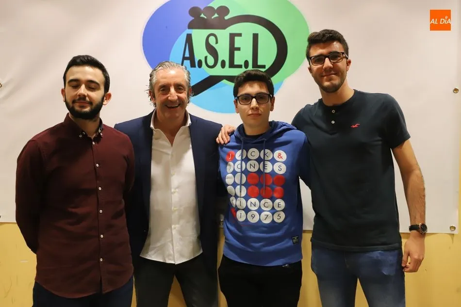 Foto 10 - Pedrerol destripa los secretos de un programa televisivo de &eacute;xito  