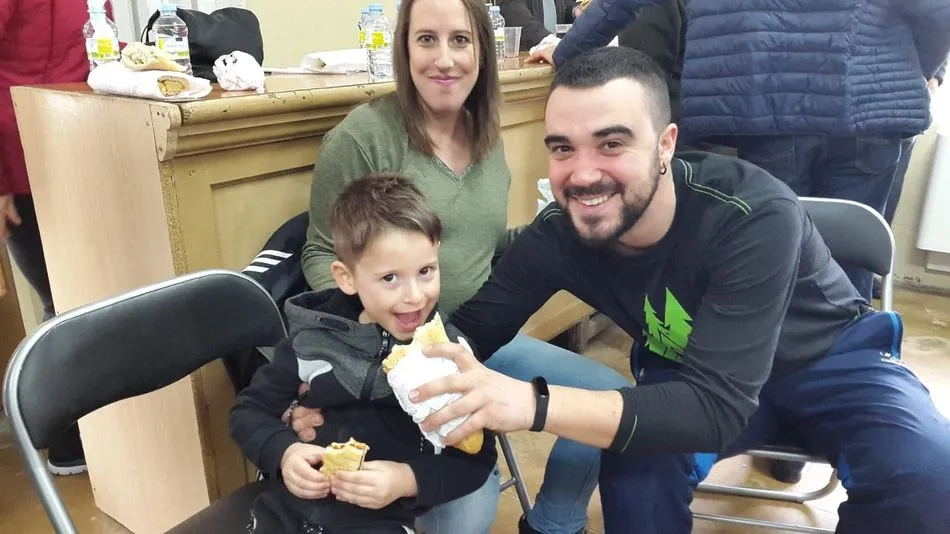 Foto 7 - Barruecopardo muestra su solidaridad en la Operaci&oacute;n Bocata  
