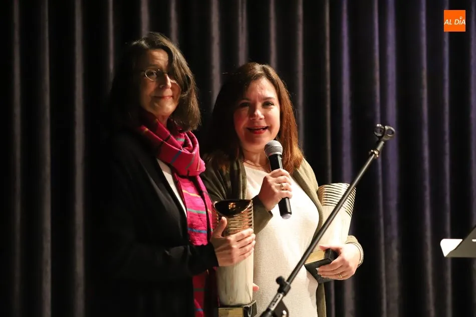 Foto 11 - Santa Marta rinde homenaje a la Mujer Salmantina en su tradicional gala de reconocimiento