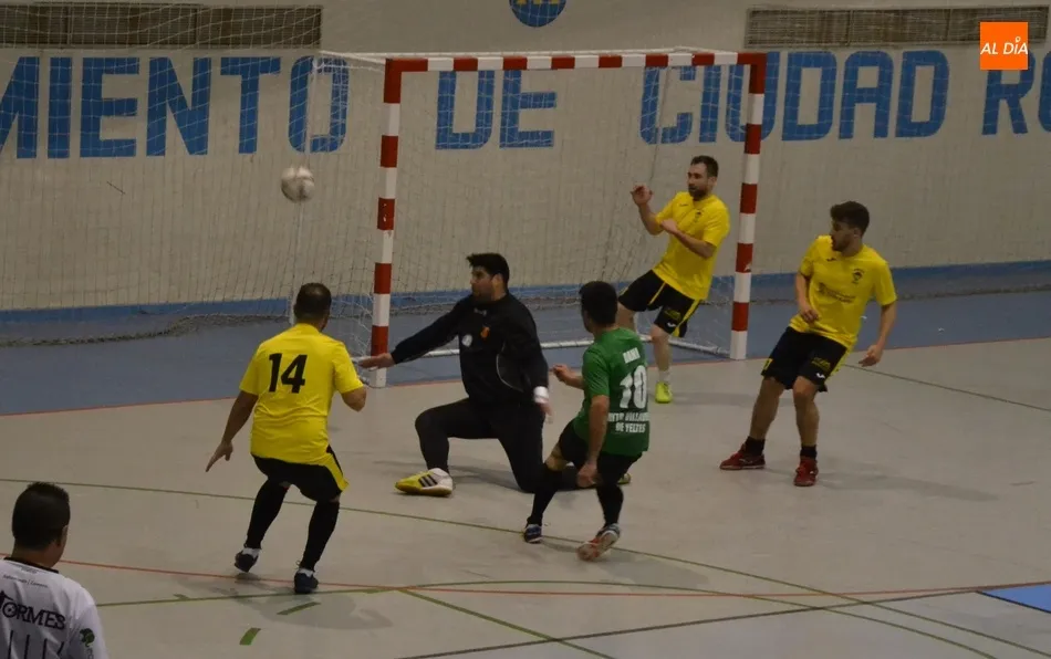 Foto 11 - El Mir&oacute;briga Futsal da un paso de gigante hacia el t&iacute;tulo de Liga al ganar a su inmediato...