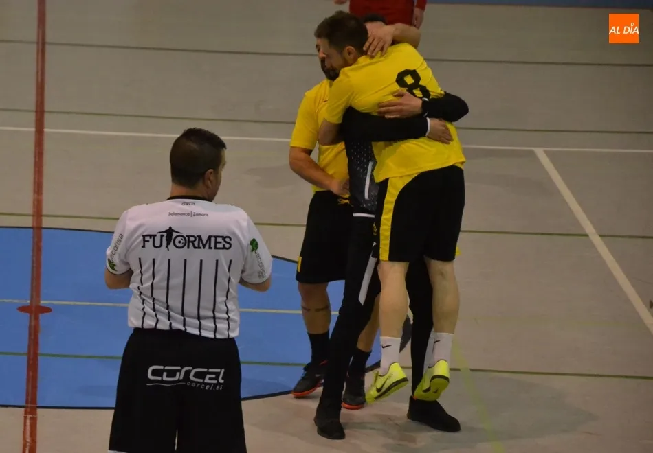 Foto 7 - El Mir&oacute;briga Futsal da un paso de gigante hacia el t&iacute;tulo de Liga al ganar a su inmediato...