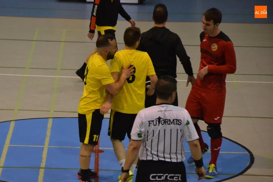Foto 5 - El Mir&oacute;briga Futsal da un paso de gigante hacia el t&iacute;tulo de Liga al ganar a su inmediato...