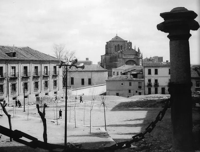 Foto 4 - La plaza de Anaya, legado franc&eacute;s