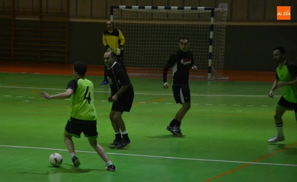 Foto 6 - La Despensa mantiene remontando, y con un poco de suspense final, su pleno de victorias  