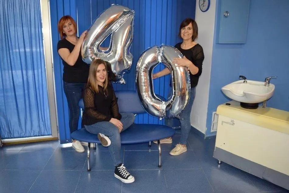 Foto 3 - Peluquer&iacute;a Doytean celebra la llegada a su 40&ordm; aniversario en Vitigudino