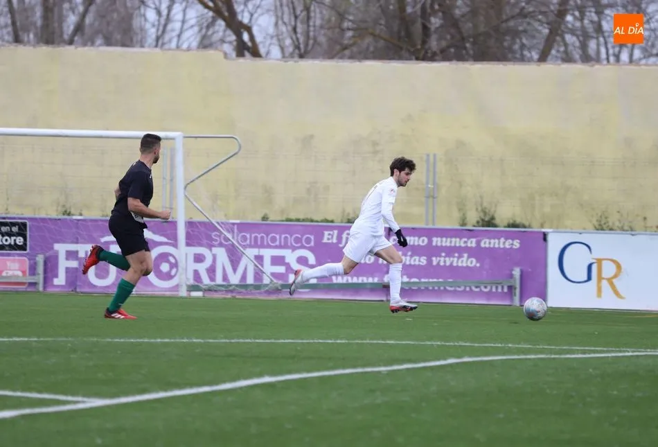Foto 7 - El Ribert no baja los brazos en su lucha por la liga tras derrotar al Betis (3-0)
