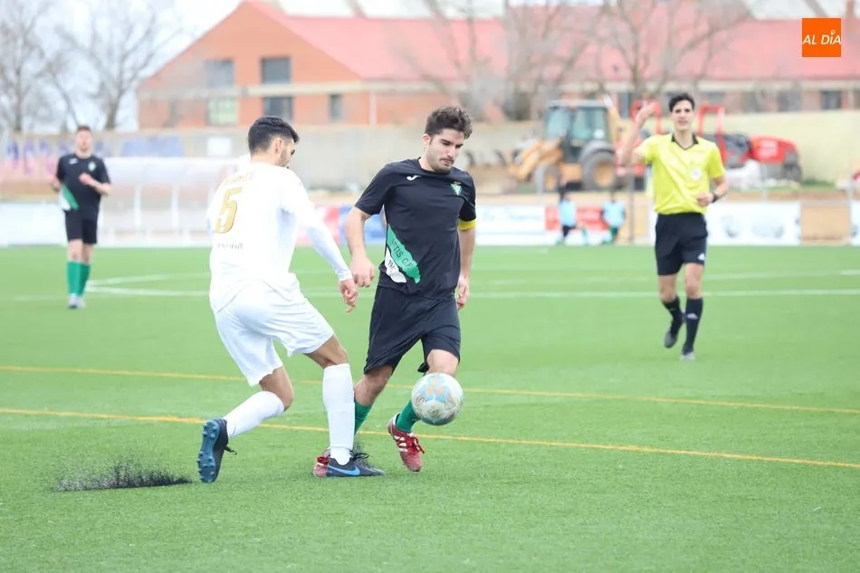 Foto 9 - El Ribert no baja los brazos en su lucha por la liga tras derrotar al Betis (3-0)
