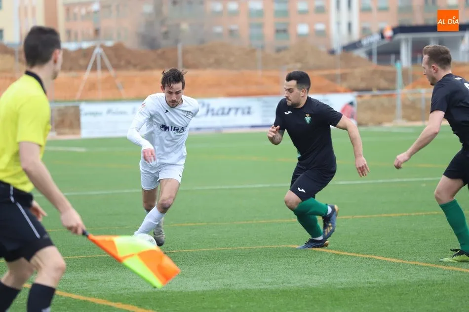 Foto 11 - El Ribert no baja los brazos en su lucha por la liga tras derrotar al Betis (3-0)