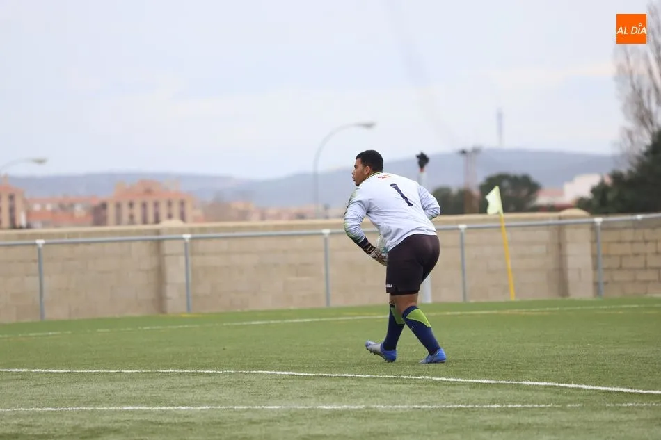 Foto 3 - El Ribert no baja los brazos en su lucha por la liga tras derrotar al Betis (3-0)
