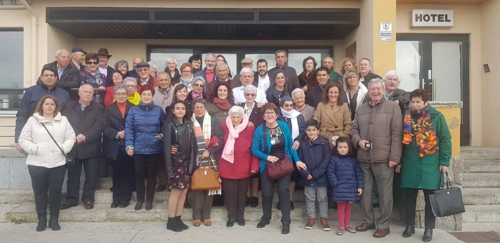 Foto 5 - Francisca L&oacute;pez Gonz&aacute;lez celebra su centenario acompa&ntilde;ada por su familia