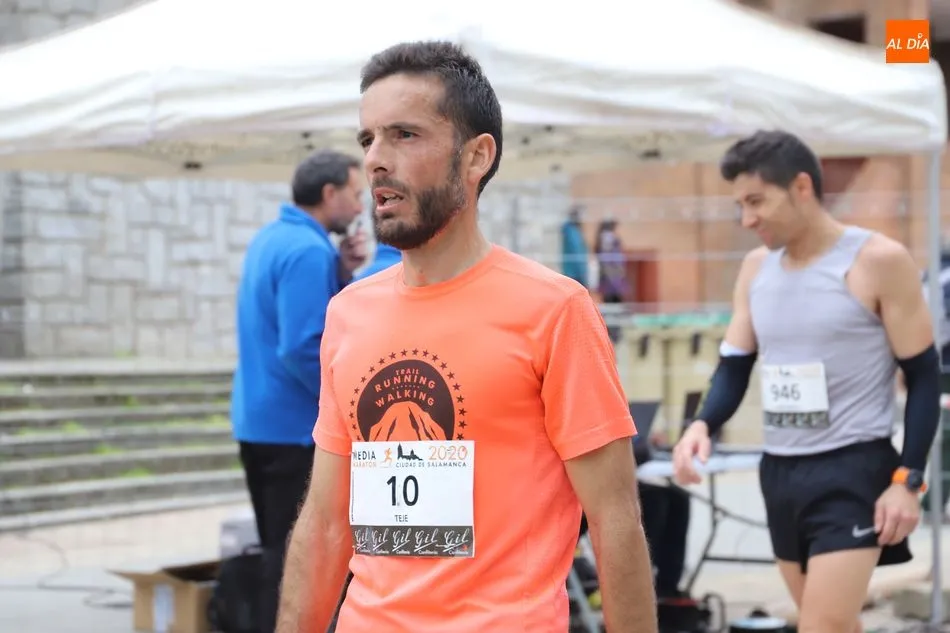 Foto 10 - Incontestables triunfos de Roberto Bueno y M&oacute;nica Guti&eacute;rrez en la Media Marat&oacute;n Ciudad de...