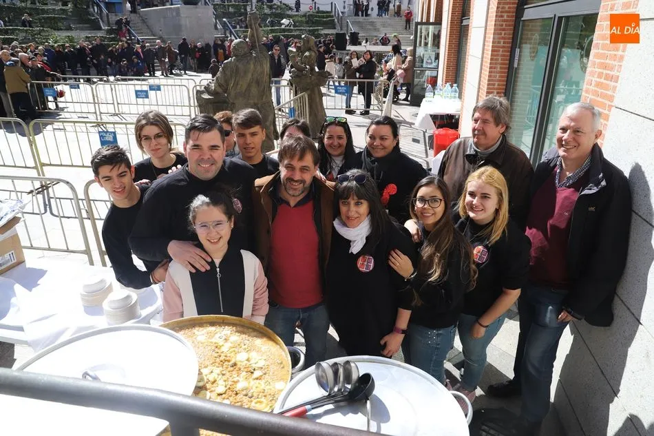 Foto 9 - El Museo del Comercio, la Hermandad del Perd&oacute;n y la asociaci&oacute;n vecinal Prodesi celebran la...