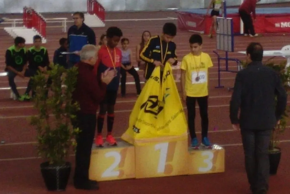 Foto 11 - El CD Los Leones logra dos medallas en la final de pista cubierta de los Juegos Escolares  