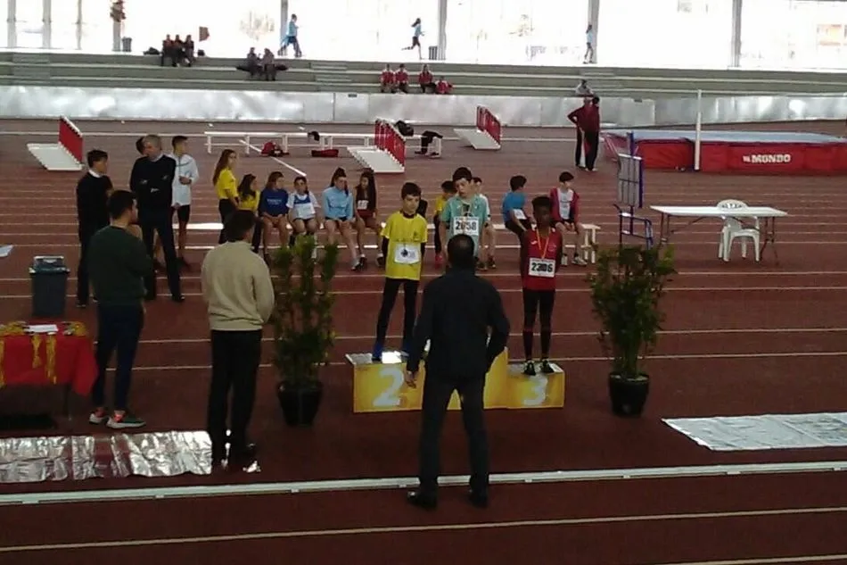 Foto 9 - El CD Los Leones logra dos medallas en la final de pista cubierta de los Juegos Escolares  