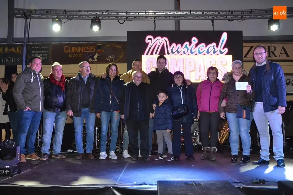 Foto 4 - Entregados para rematar el Carnaval los premios de los concursos  