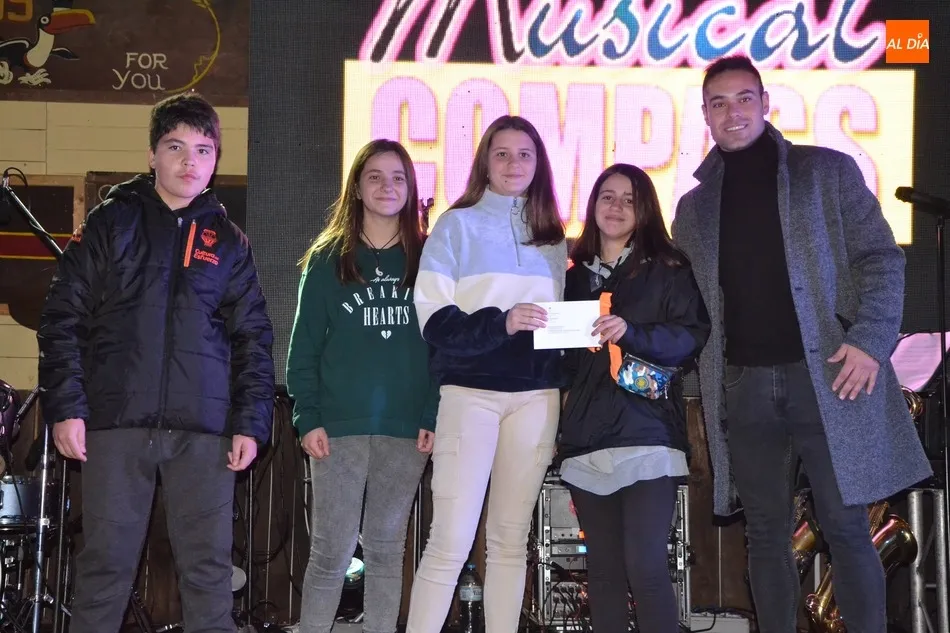 Foto 7 - Entregados para rematar el Carnaval los premios de los concursos  