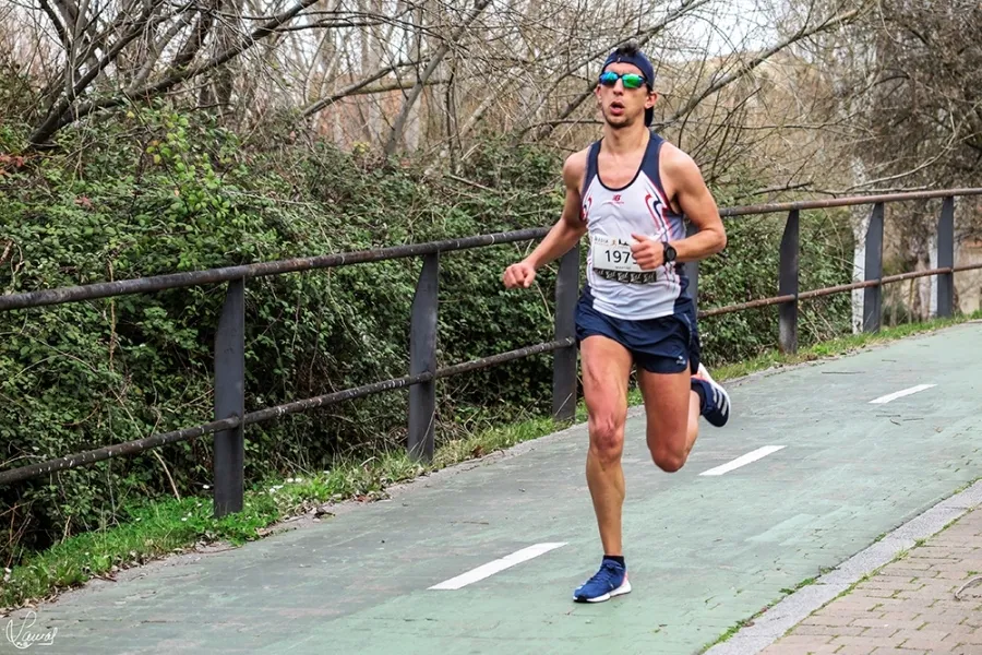 Foto 10 - Cruz Roja estrena sus patinetes el&eacute;ctricos en la Media Marat&oacute;n