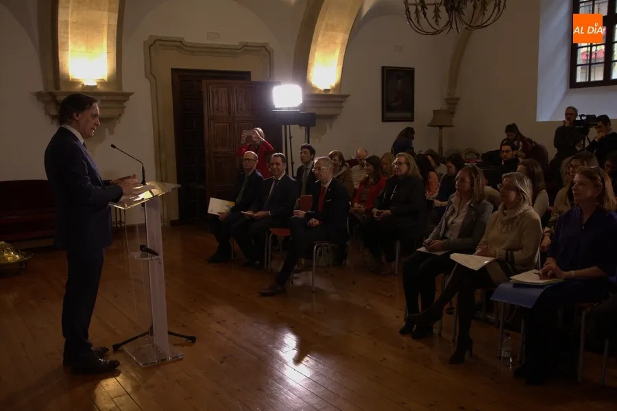 Foto 2 - El Nobel de F&iacute;sica,&nbsp; William Phillip, vendr&aacute; a&nbsp;Salamanca al Certamen Europeo para J&oacute;venes...